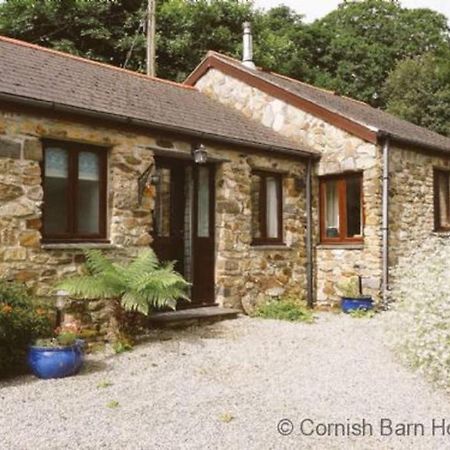 The Snug At Cornish Barn Holidays Труро Экстерьер фото