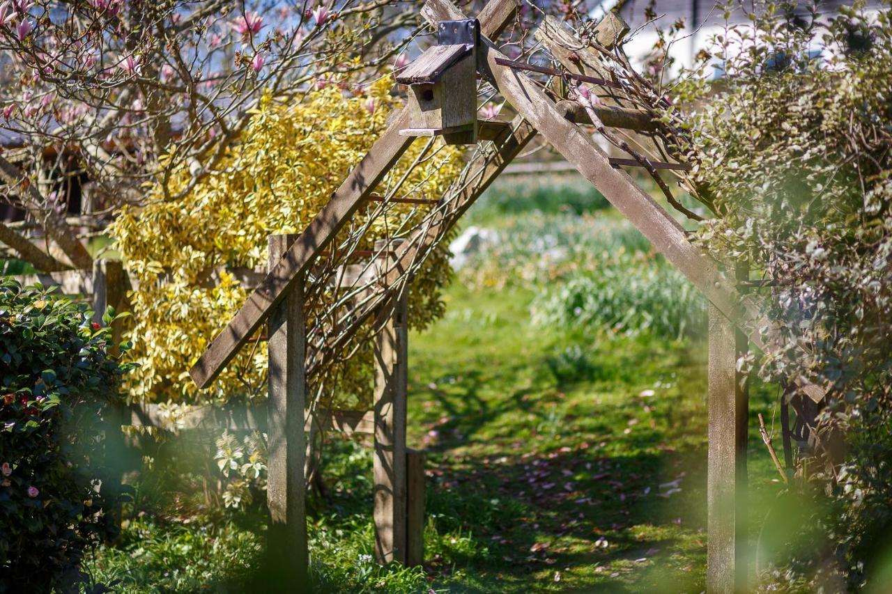 The Snug At Cornish Barn Holidays Труро Экстерьер фото